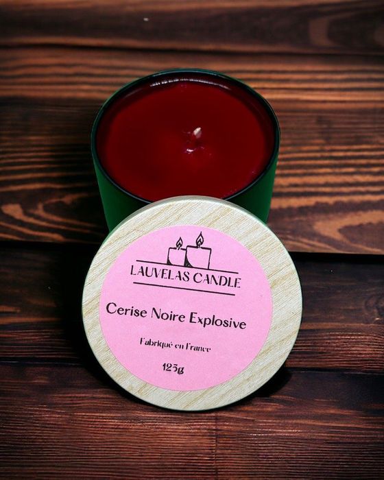 Bougie coulée cerise noire explosive, 125 g