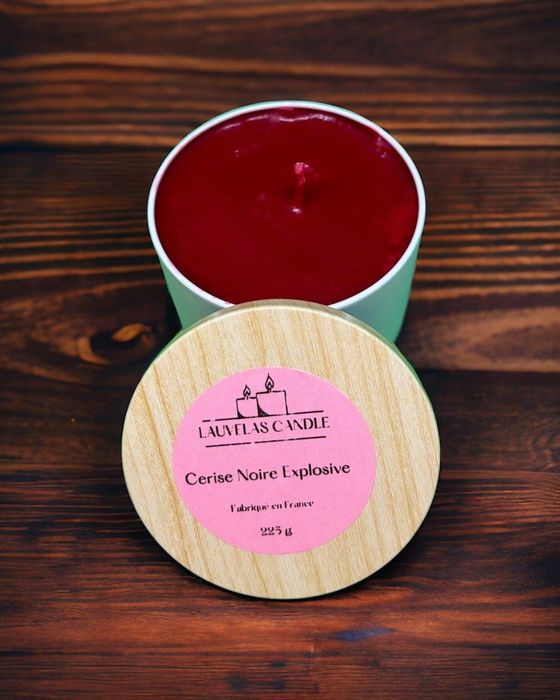 Bougie coulée cerise noire explosive, 225 g